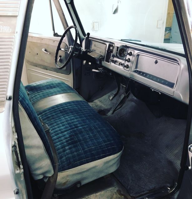 1966 White Chevrolet C-10 Standard Cab Pickup