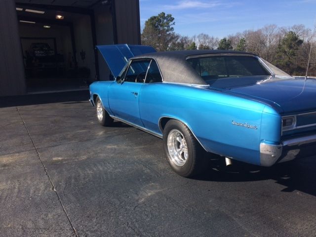 1966 Blue Chevrolet Chevelle Coupe