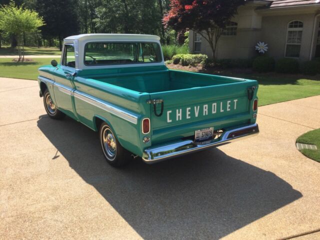 1966 Green Chevrolet C-10 Fleetside