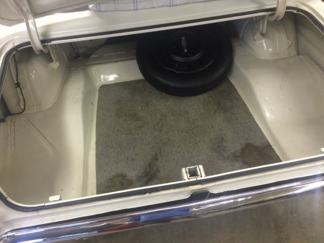 1966 White Chevrolet Nova Coupe