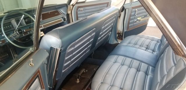 1966 White Chevrolet Capriceold Sedan