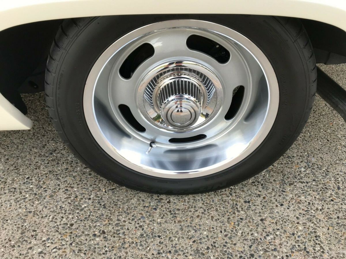 1966 IRVINE WHITE Chevrolet Biscayne Coupe