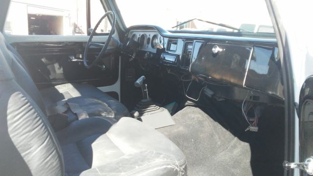 1966 pearl white GMC Other