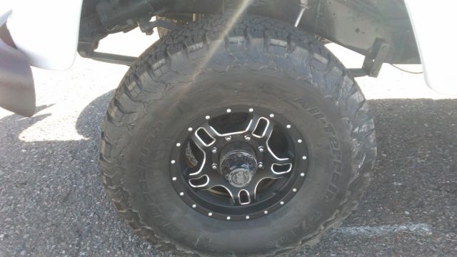 1966 pearl white GMC Other