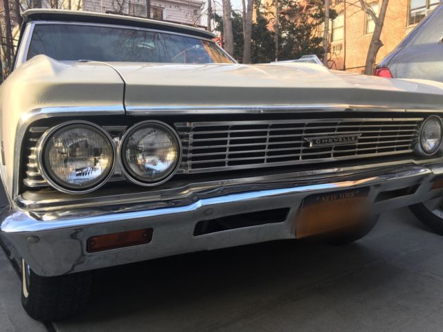 1966 White Chevrolet Chevelle Convertible