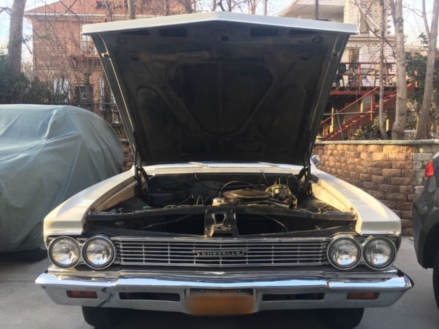 1966 White Chevrolet Chevelle Convertible