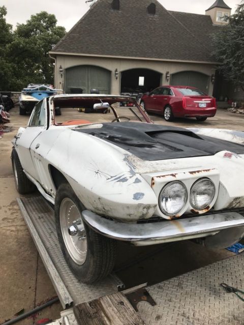 1966 RED Chevrolet Corvette