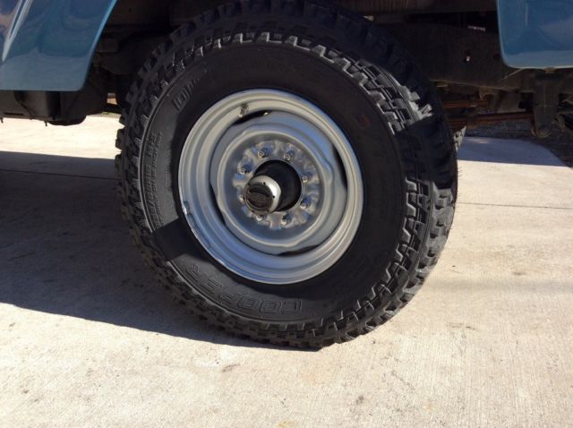 1966 Blue Ford F-250