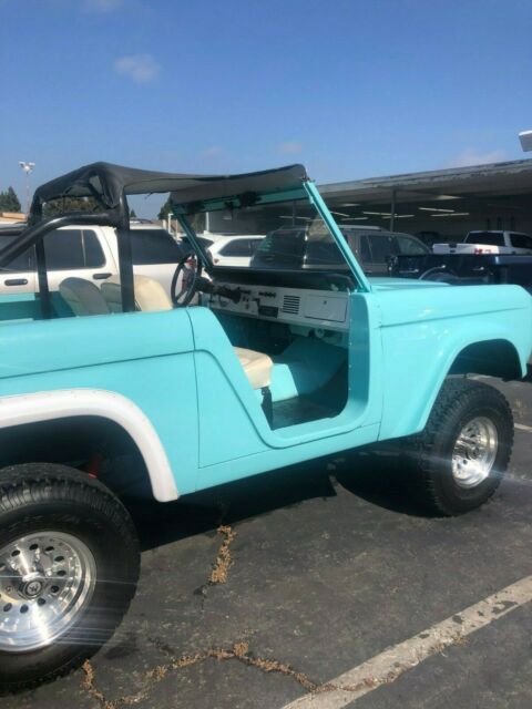 1966 Blue Ford Bronco Open Body (Roadster