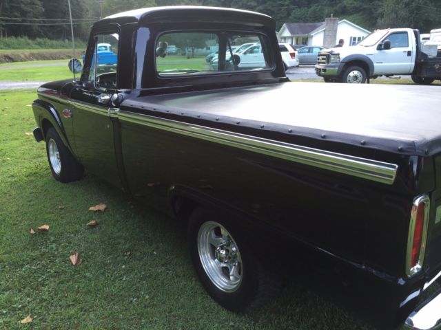 1966 Ford F-100
