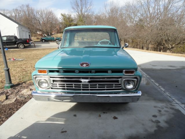 1966 Teal Ford F-100 short wheel base