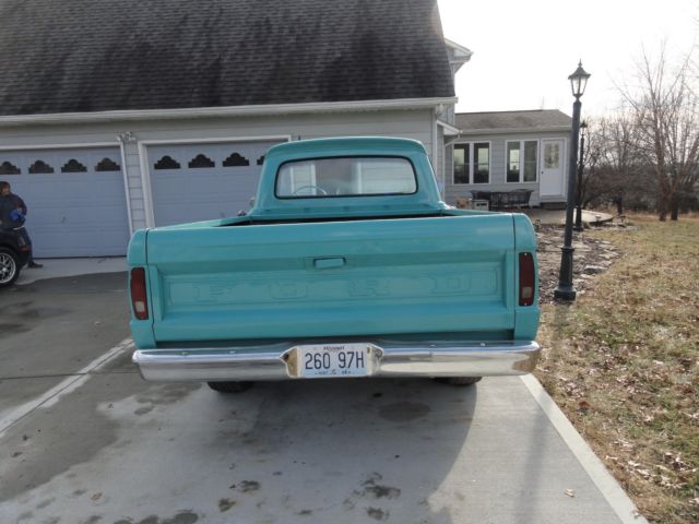 1966 Teal Ford F-100 short wheel base
