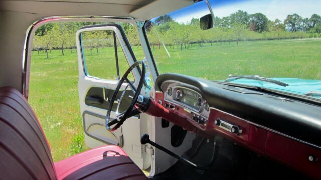 1966 white/blue Ford F-250 F-250 long bed custom cab
