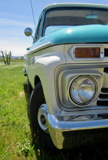 1966 white/blue Ford F-250 F-250 long bed custom cab