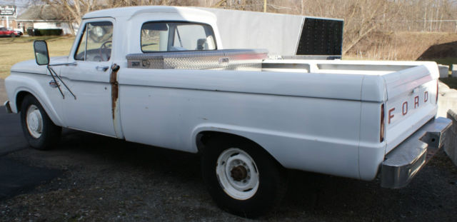 1966 White Ford F-250