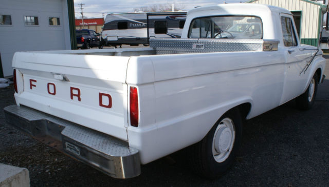 1966 White Ford F-250