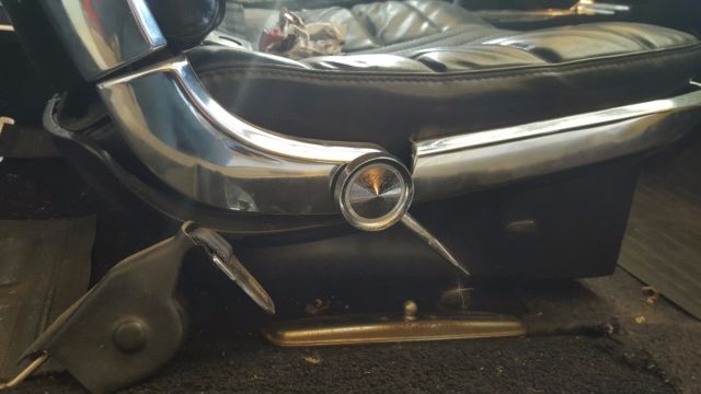 1966 Springtime yellow Ford Galaxie Fastback