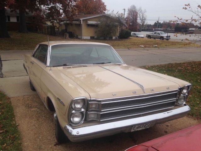 1966 Saharan beige Ford Galaxie Coupe