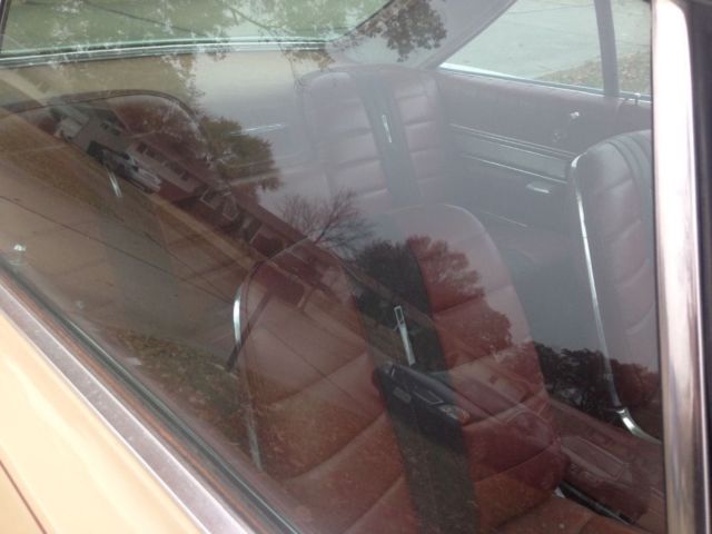 1966 Saharan beige Ford Galaxie Coupe