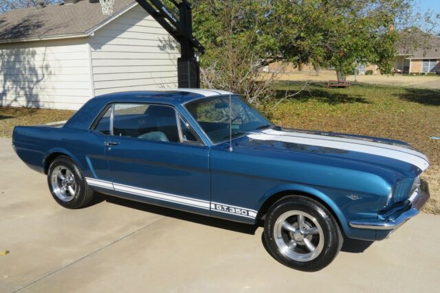 1966 blue with white stripes Ford Mustang GT350
