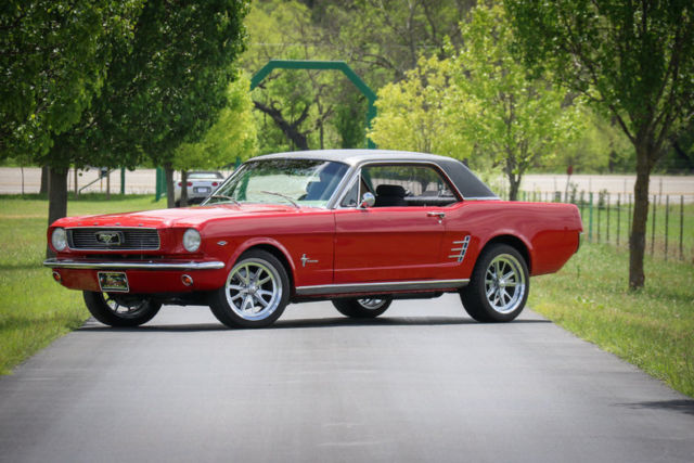 1966 Red Ford Mustang --