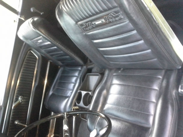 1966 White Ford Mustang U/K