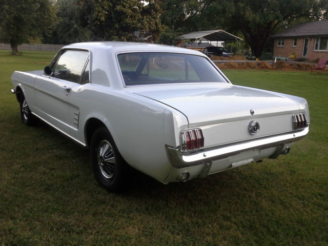 1966 White Ford Mustang U/K
