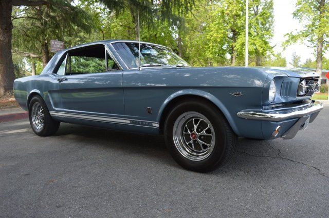 1966 Blue Ford Mustang --