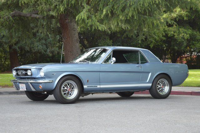 1966 Blue Ford Mustang --