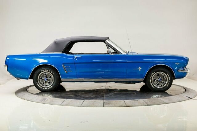 1966 Blue Ford Mustang --