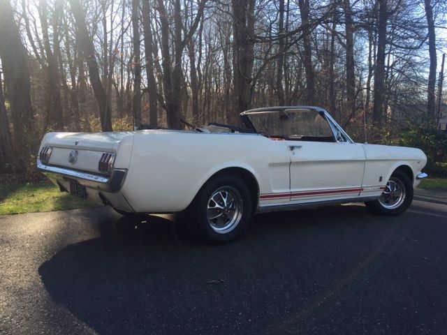 1966 whimbledon white Ford Mustang Convertible
