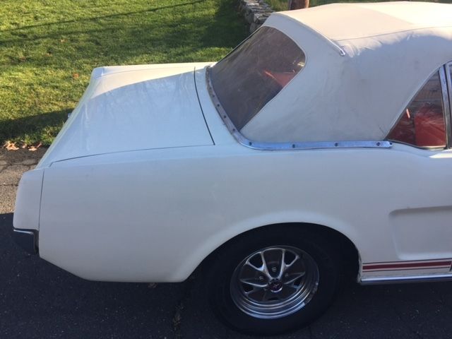 1966 whimbledon white Ford Mustang Convertible