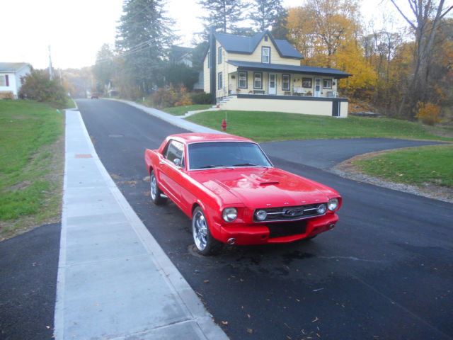 1966 Red Ford Mustang U/K