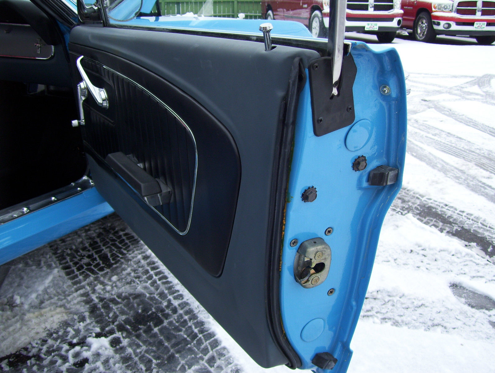 1966 GRABBER BLUE Ford Mustang Fastback 2+2