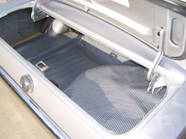 1966 Silver Frost Ford Mustang Fastback 2=2