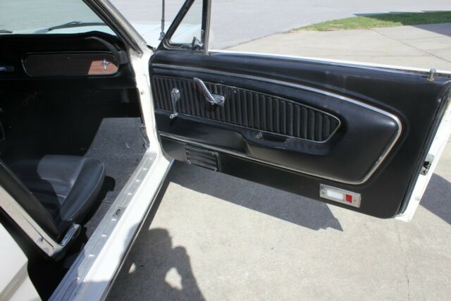1966 Wimbleton White Ford Mustang Coupe