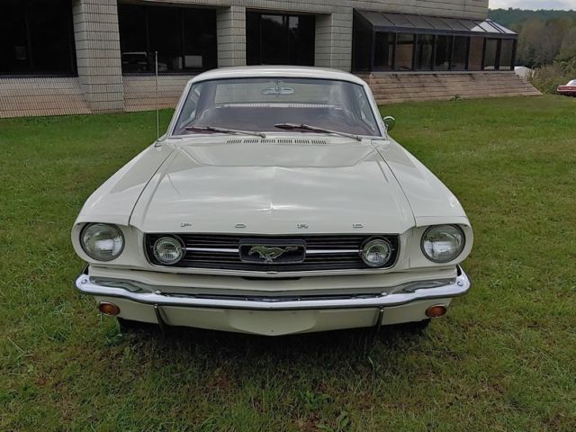 1965 White Ford Mustang Coupe