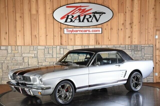1966 Silver Ford Mustang 2 DR