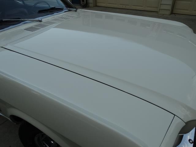 1966 White Ford Mustang COUPE