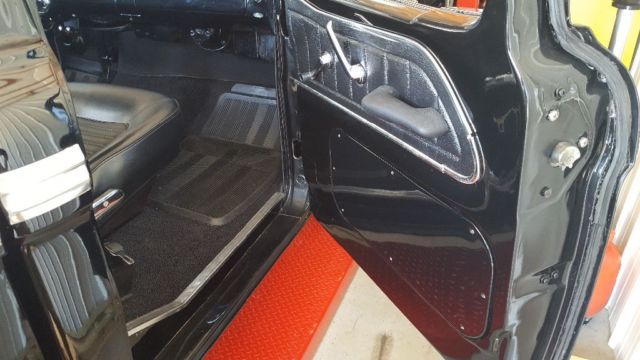 1966 Black Ford F-100