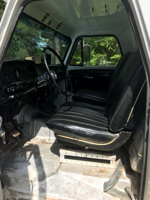 1966 White GMC K20 Standard Cab Pickup