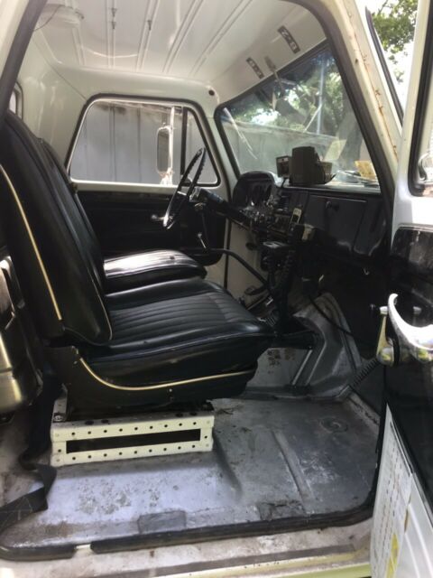 1966 White GMC K20 Standard Cab Pickup