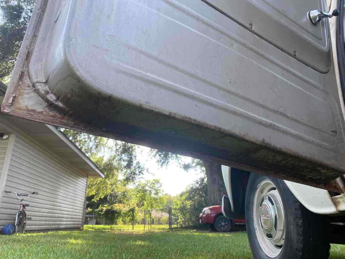 1966 White GMC chevy Pickup