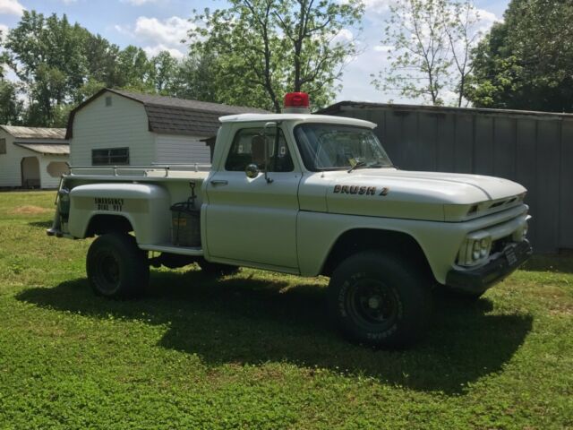 1966 White GMC K25 Standard Cab Pickup