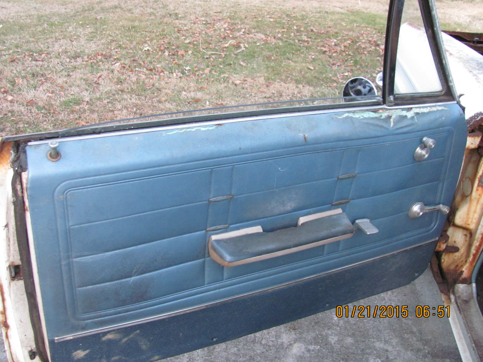 1966 White Chevrolet Impala Coupe