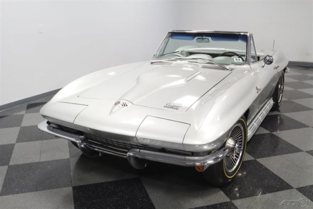 1966 White Chevrolet Corvette