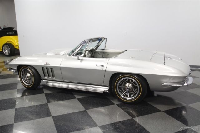 1966 White Chevrolet Corvette