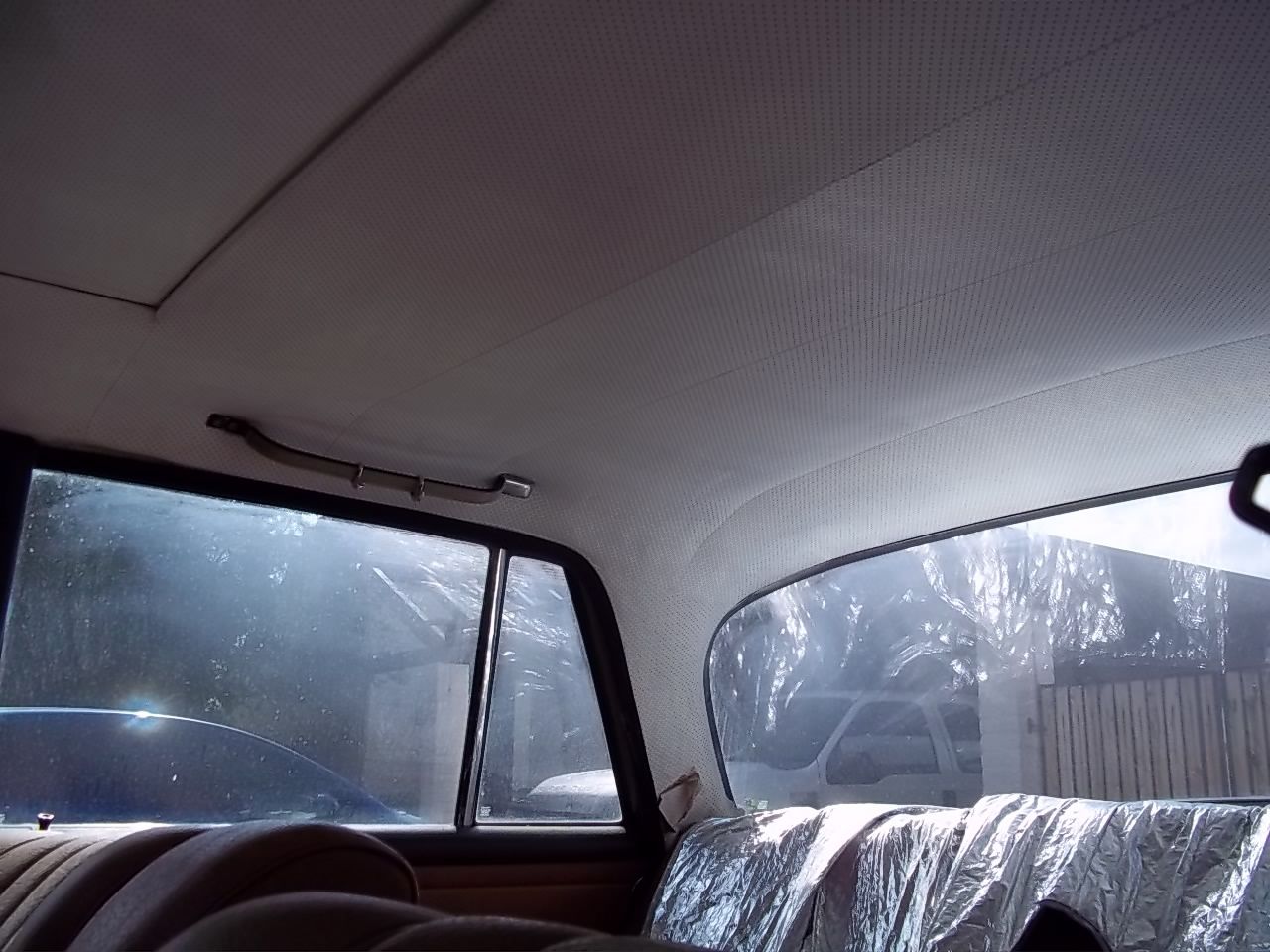 1966 Green Mercedes-Benz 200-Series Sedan