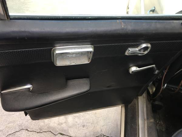 1966 Mercedes-Benz 200-Series