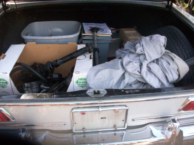 1966 White Mercedes-Benz 200-Series 4 Door Sedan